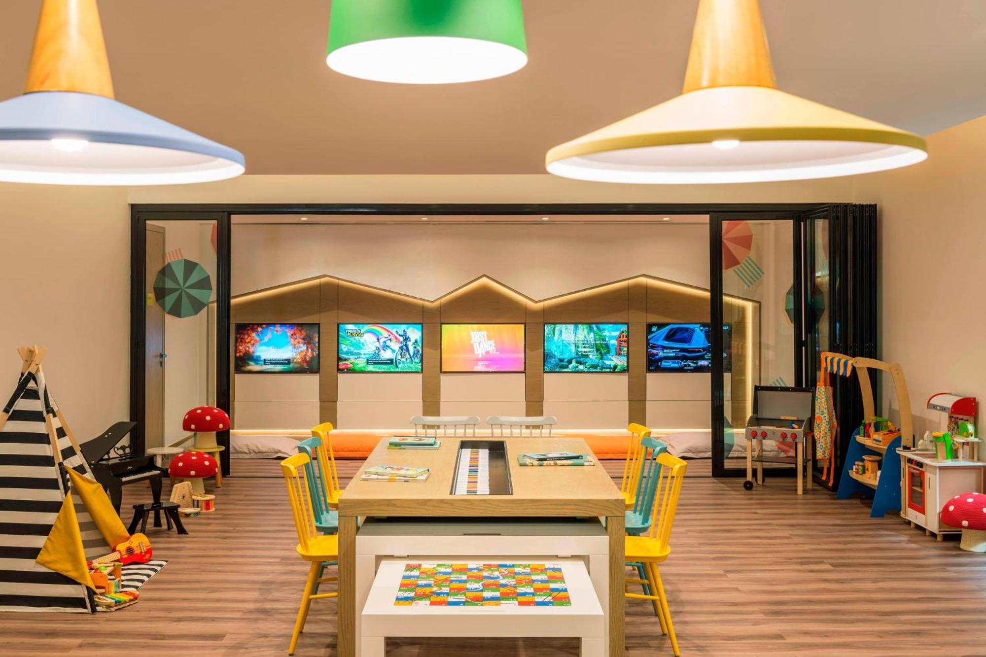 Le Royal Meridien Beach Resort & Spa Dubái Exterior foto Kids Club at the hotel