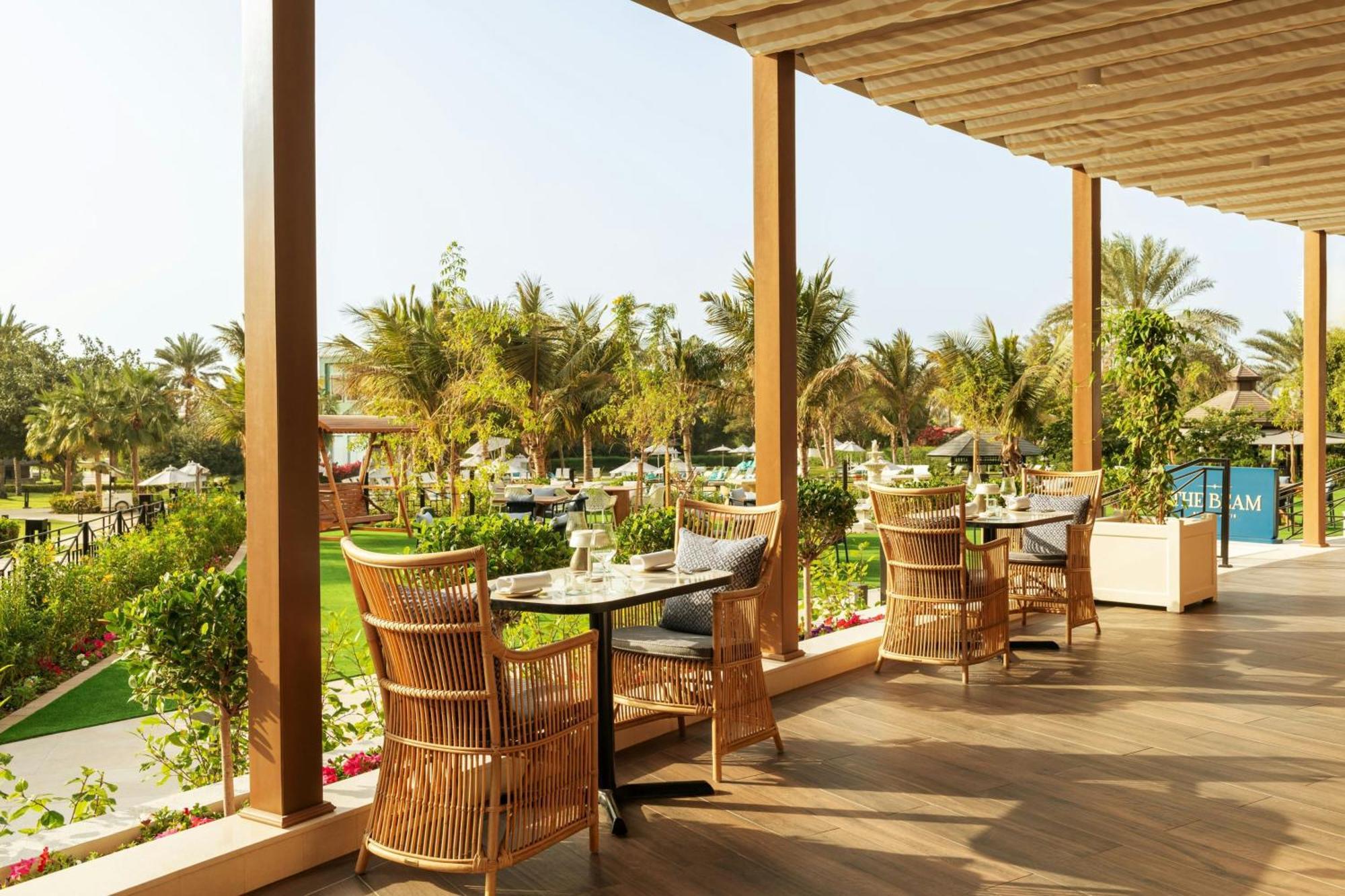 Le Royal Meridien Beach Resort & Spa Dubái Exterior foto